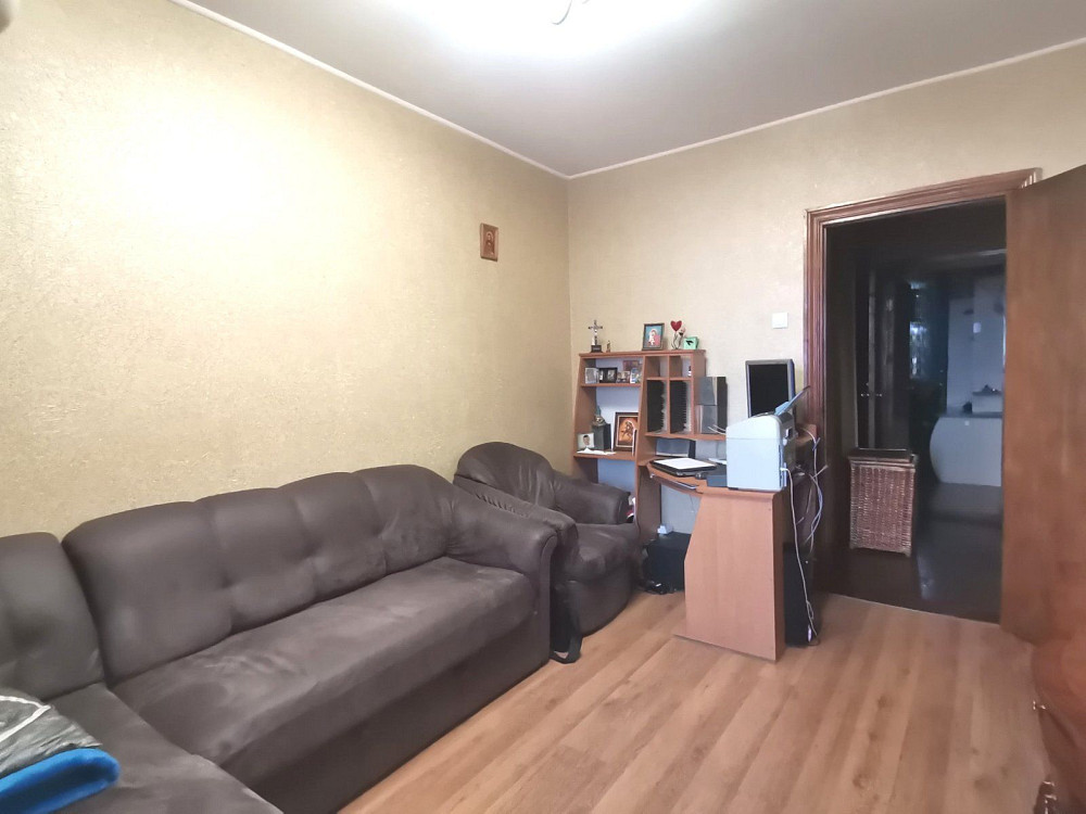 Продам квартиру,в районі 12 школи по вул.Грушевського Ровно - изображение 1