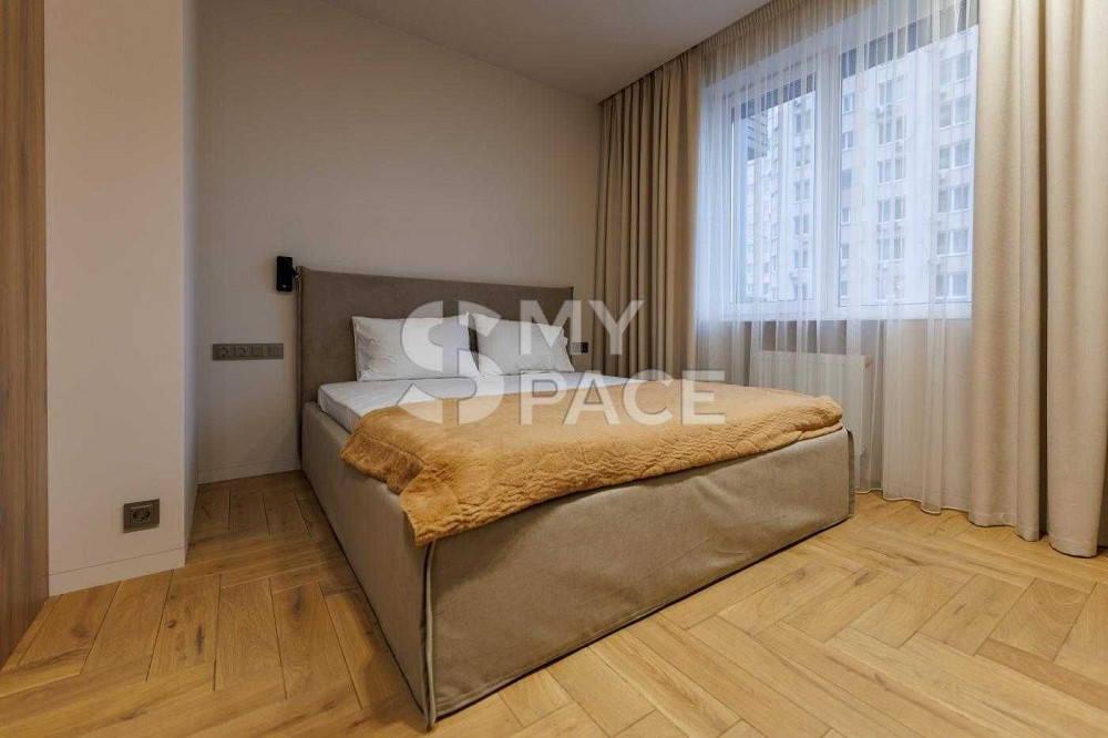 West House,поруч White Lines,Soho,Деміївський Киев - изображение 2