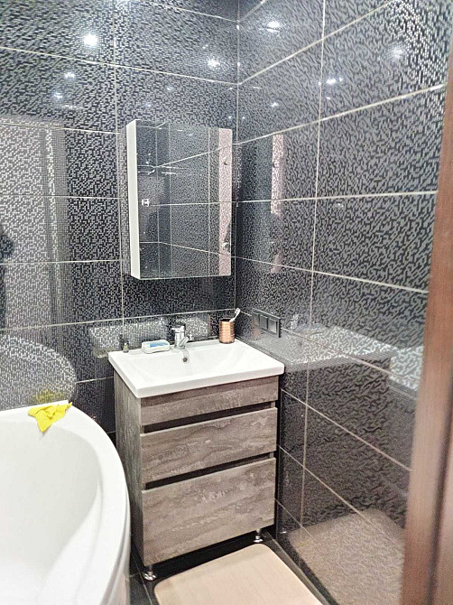 ЦЕНТР 2 х комнатную, ремонт. Павлоград - изображение 1