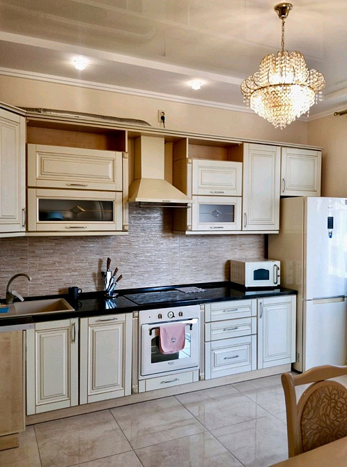 Оренда ПРОСТОРОЇ 2-кім кв. Чорновола 75 ЖК " Схід Сонця" 15 хв центр Львов - изображение 1