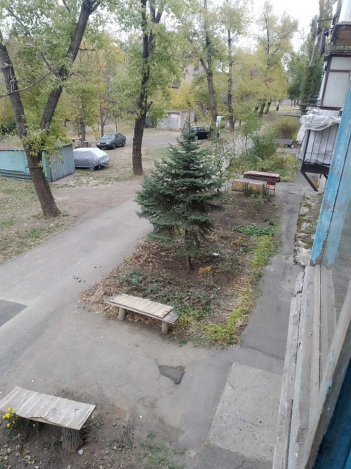 Продам 2к. ул. Медична 17, район Червоной; 2/4 эт. возле Мед. училища Кривой Рог - изображение 3