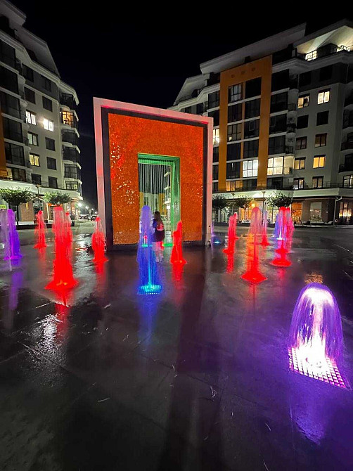 Велика 2к на Прорізній з видом на фонтан . Довгострокова оренда Гостомель - зображення 1