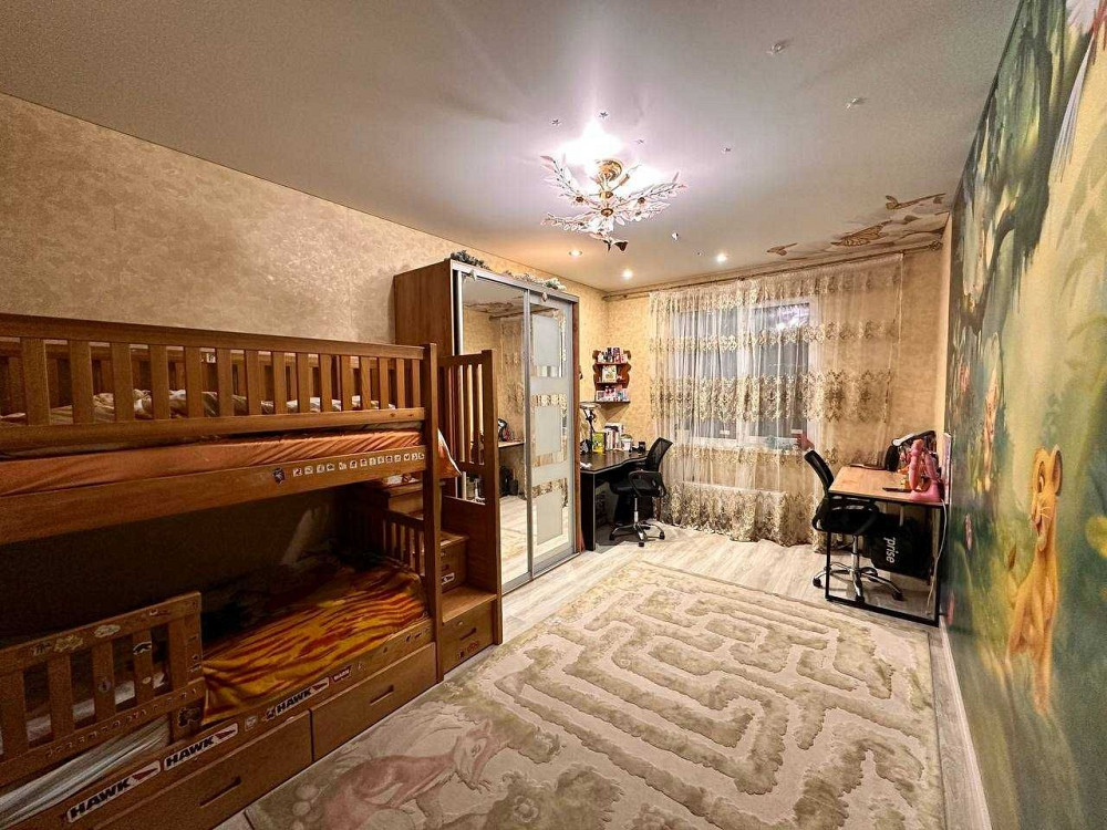 Велика 2к на Прорізній з видом на фонтан . Довгострокова оренда Гостомель - зображення 8