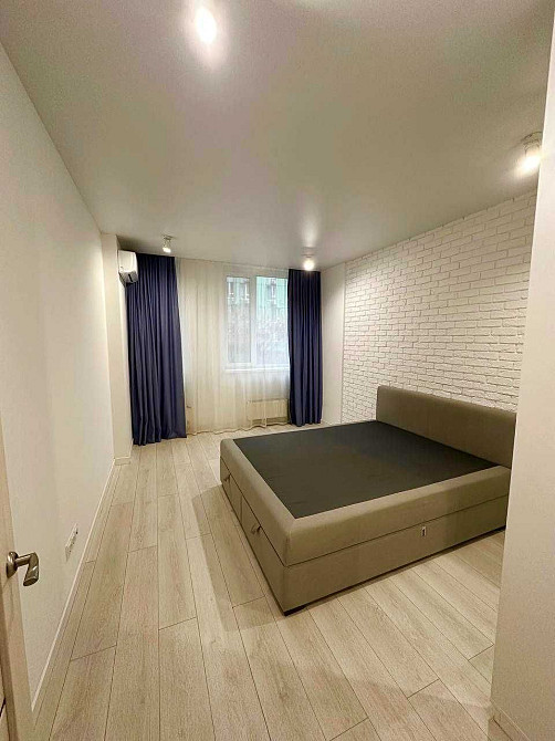 Оренда 2-кім квартири (дві спальні) в ЖК Комфорт Таун, Соборности 17 Київ - зображення 1