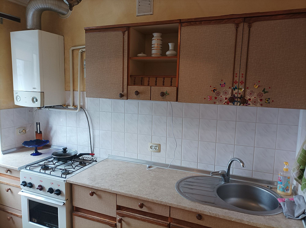 Здається двох кімнатна в тихому центрі міста. Мукачево - изображение 1