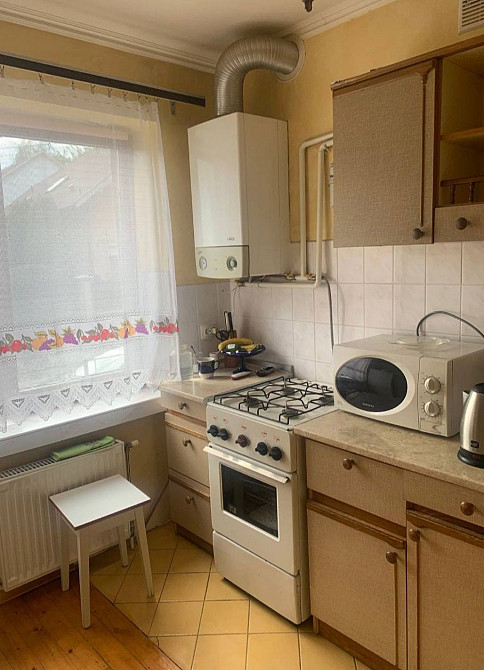 Здається двох кімнатна в тихому центрі міста. Мукачево - изображение 2