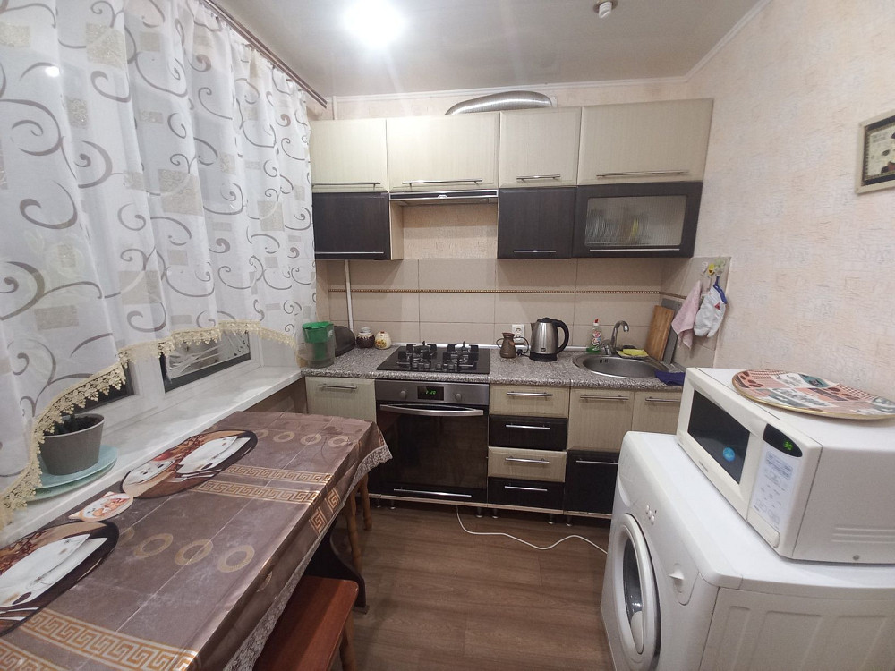 Аренда 3х-комнатной квартиры. Космос, ул Чумаченко. Запорожье - изображение 1