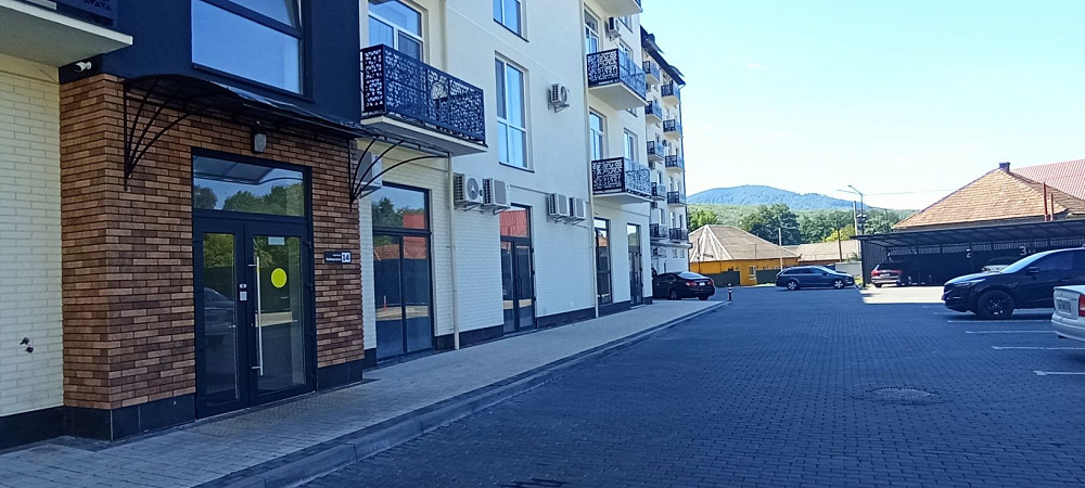 Продаємо чудову трьох кімнатну квартиру Свалява Закарпатської Свалява - зображення 1