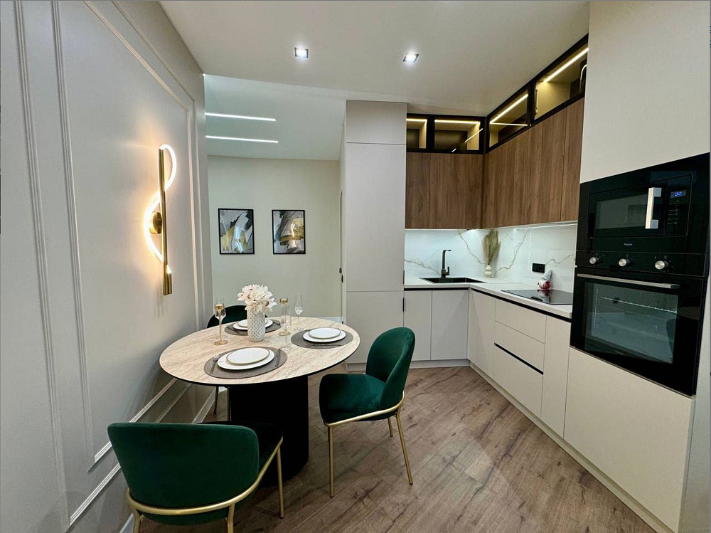 ЖК "36 жемчужина", 2 комн с новым ремонтом и мебелью, 70 метров. Одесса - изображение 1