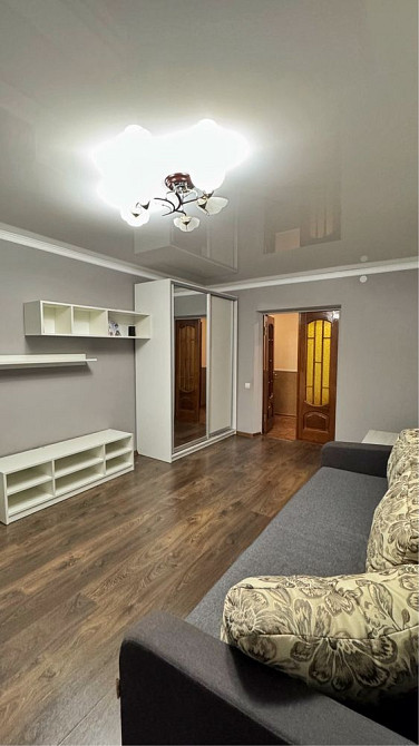 2х кімнатна з меблями і технікою Каменец-Подольский - изображение 6