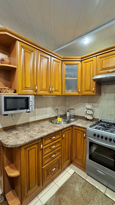 2х кімнатна з меблями і технікою Каменец-Подольский - изображение 2