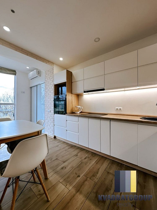 Купите 1к квартиру в новострое ЖК Семейный Правый берег Дніпро - зображення 2