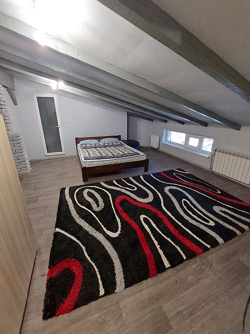 Оренда 2-кімн.Мансарда.В центрі Вул.Берчені Ужгород - зображення 2