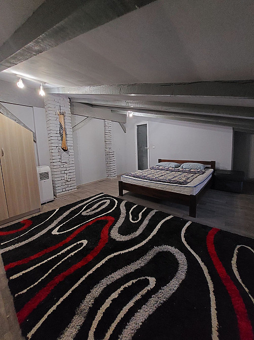 Оренда 2-кімн.Мансарда.В центрі Вул.Берчені Ужгород - зображення 1