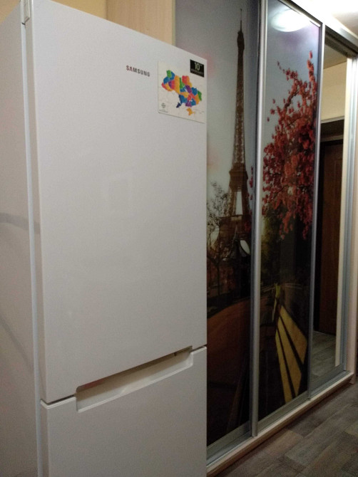 Победа 1. Вид на Днепр. Низкие коммунальные. Для одного. Дніпро - зображення 5