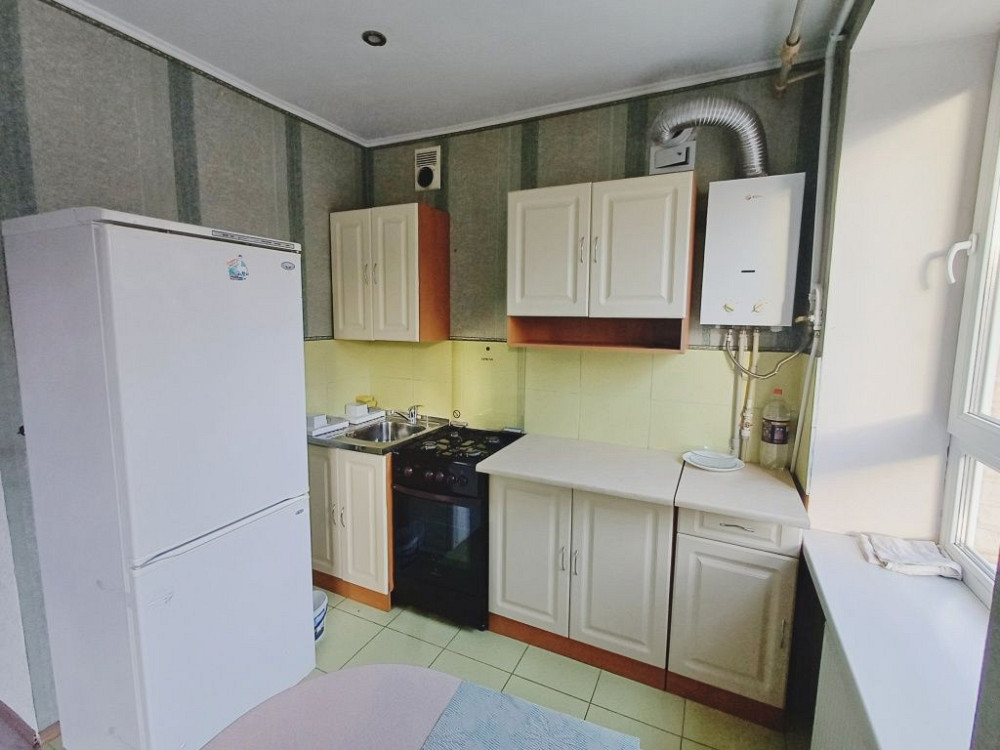 Оренда 1 кімн кв. Центр. Площа. Меблі Чернигов - изображение 1