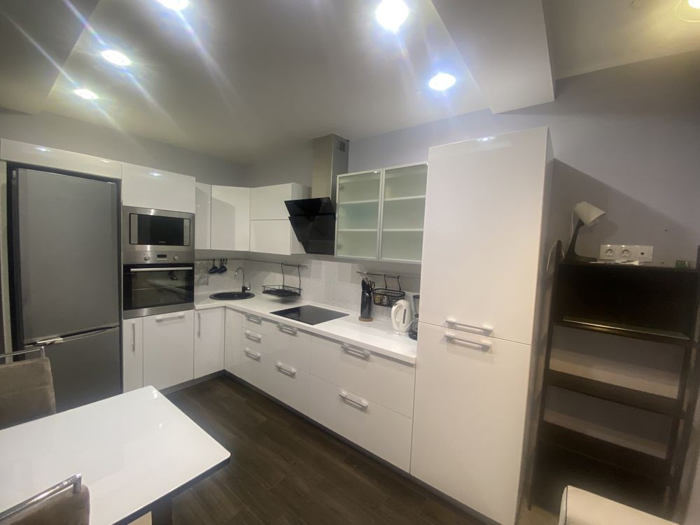 Позняки, Драгоманова/ Пчілки, затишна 2к квартира 80м2, Киев - изображение 1