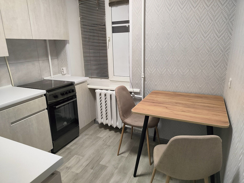 Здається 1 кв зупинка Південна, ЮТЗ з ремонтом Николаев - изображение 5