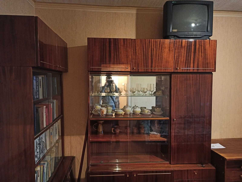 Сдам 1 комн. квартиру Харьковское шоссе 67а Дарницкий район Киев - изображение 1