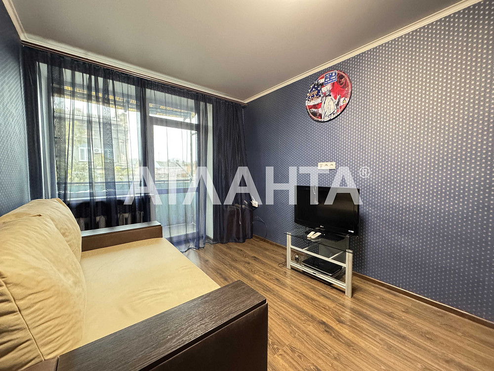 Продам 2 комн. квартиру возле центра! Переходная сталинка, С РЕМОНТОМ Одесса - изображение 1