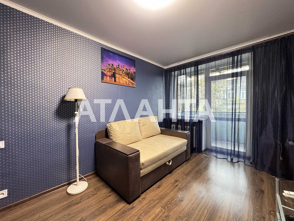 Продам 2 комн. квартиру возле центра! Переходная сталинка, С РЕМОНТОМ Одесса - изображение 2