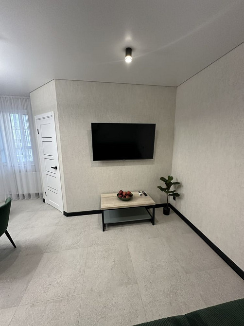 1 ком Ремонт Центр Hollywood Сертификат Єоселя Чернігів - зображення 5