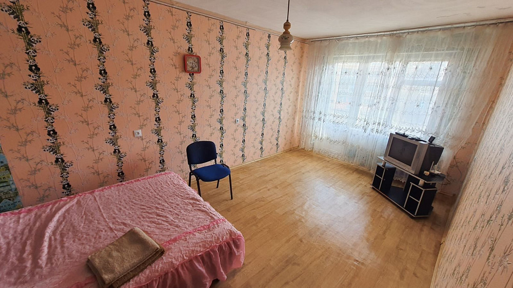 1 комнатная квартира Вечерний бульвар Кривой Рог - изображение 1