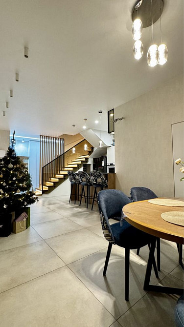 Неймовірна, панорамна,2 рівнева, 4кімнатна квартира ЖК Ютландія Ірпінь - зображення 1