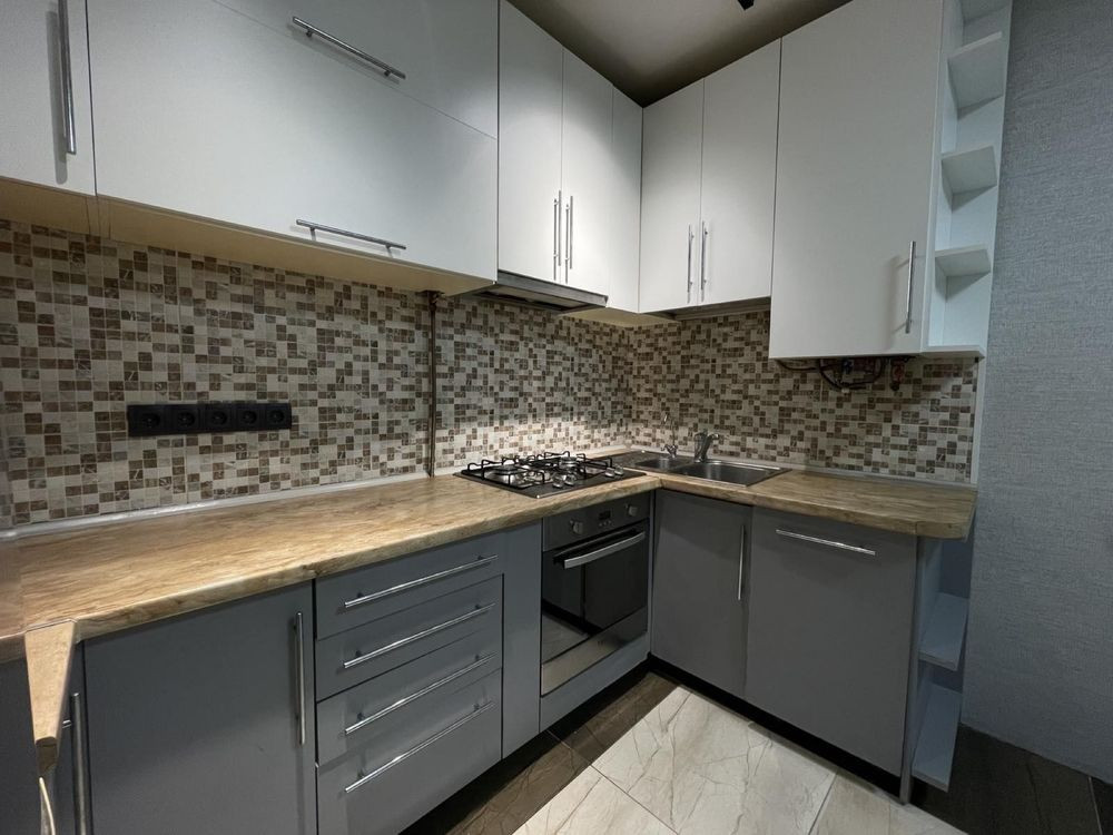 Центр! Однокімнатна квартира з хорошим ремонтом з газом! Буча - изображение 1