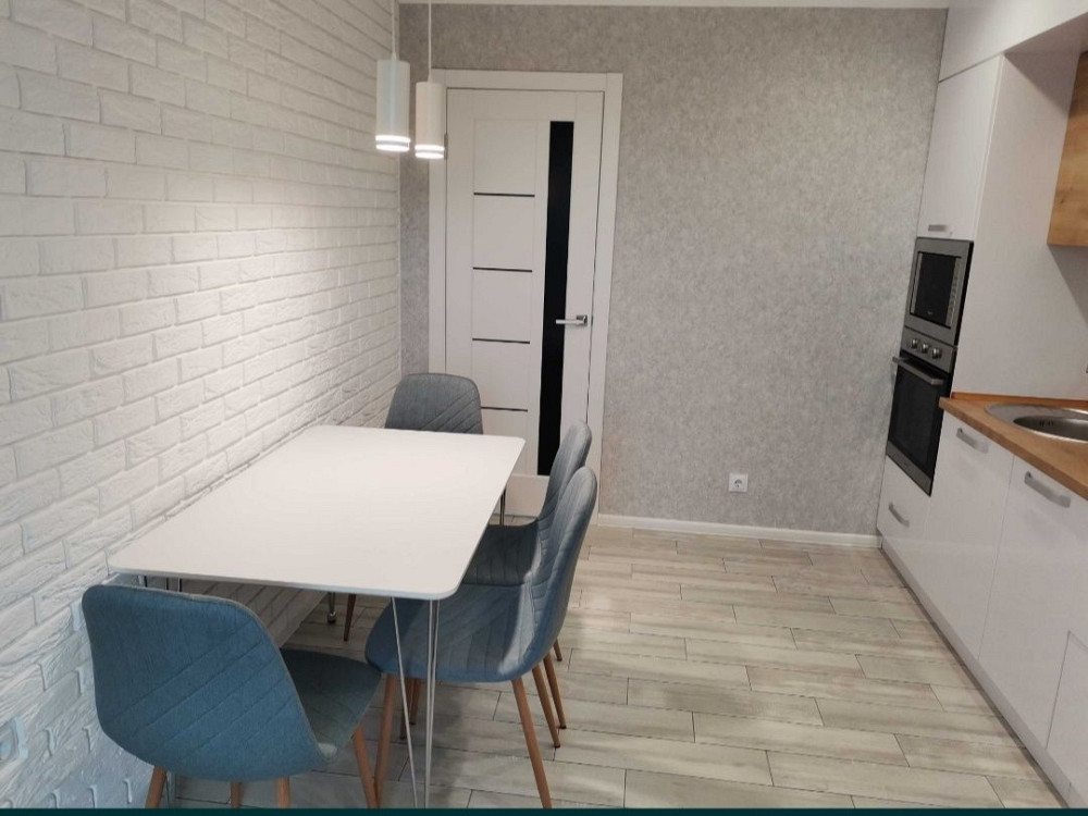 Актуально! Вільна 2 кмн квартира Митниця Черкассы - изображение 1