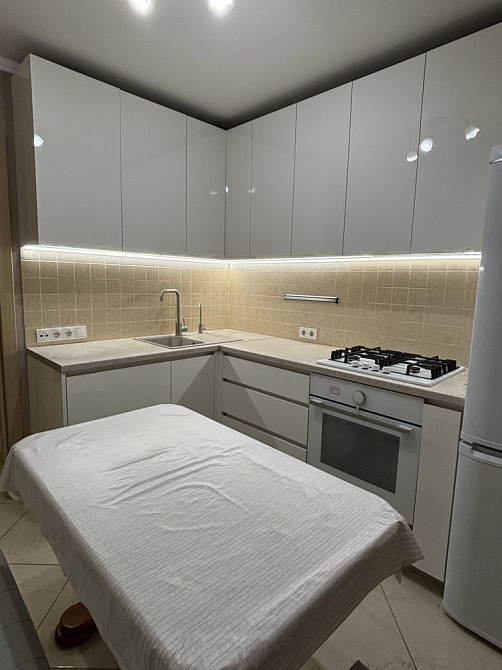 2к квартира на Татарці Киев - изображение 1