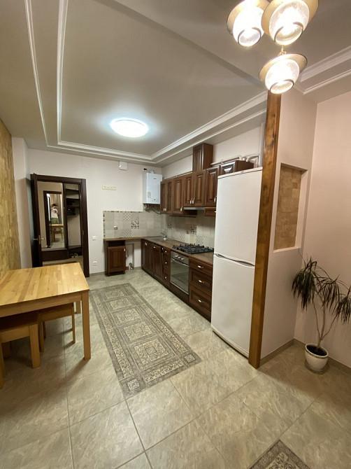 Продаю 1 кімнатну з ремонтом Семицвіт Львов - изображение 1