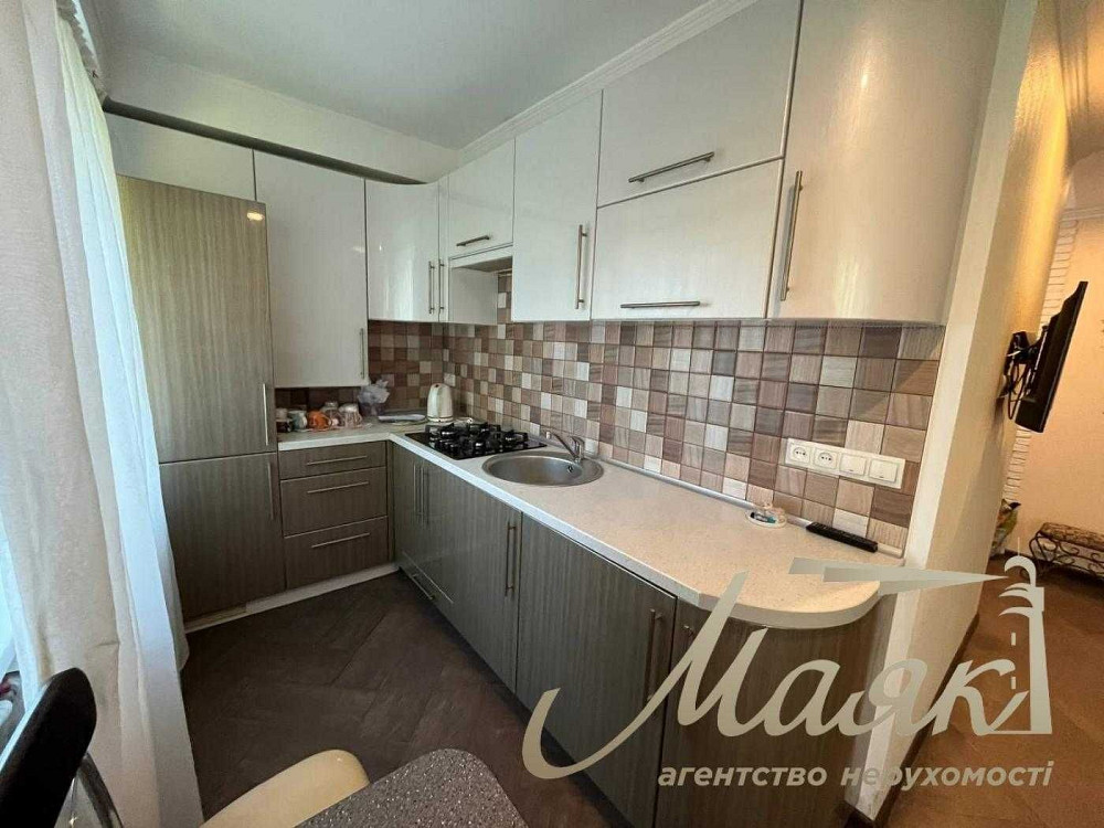 продам 2-к.кв.студія,4/5 Бул Центральний, пл Фестивальна Запоріжжя - зображення 2