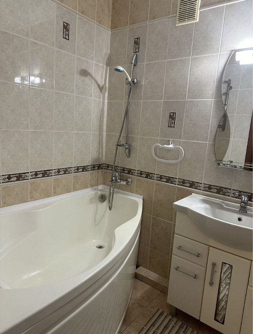 Вільна!Затишна 2 кмн в тихому Центрі Черкаси - зображення 5