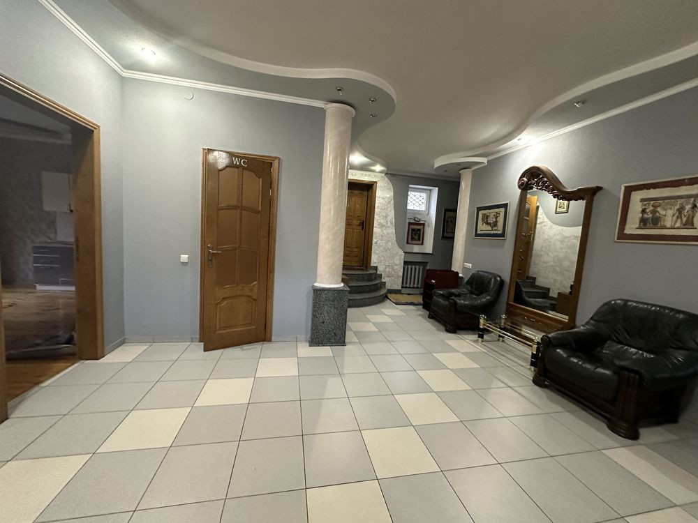 Сдается жилье с бассейном в тихом центре пер. Театральный , Никольский Харьков - изображение 4