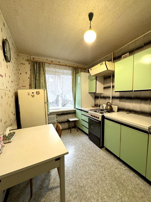 Трехкомнатная «чешка», 3 этаж, центр города Новомосковск - изображение 1