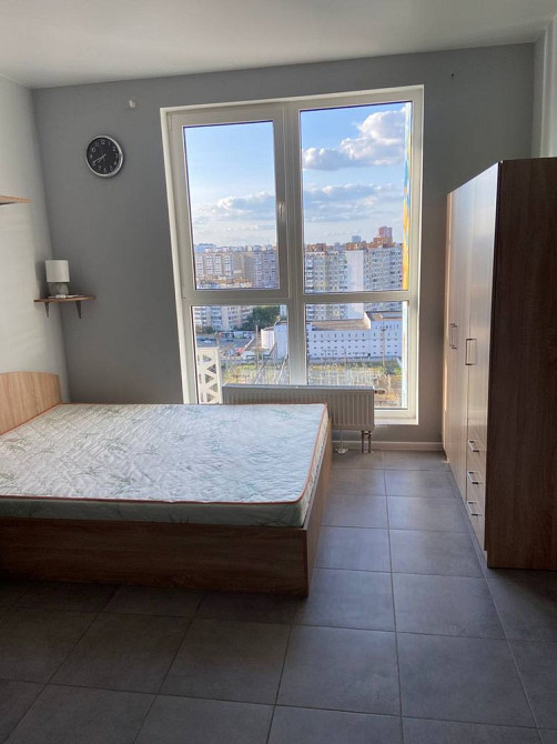 Метро 300 метрівм Ревуцького 40В, ЛЕБЕДИНИЙ Киев - изображение 2