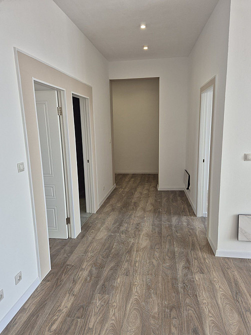 В історичному центрі міста 3х кім.квартира на 4му пов.пл.68м2 ,94100$ Ужгород - зображення 2