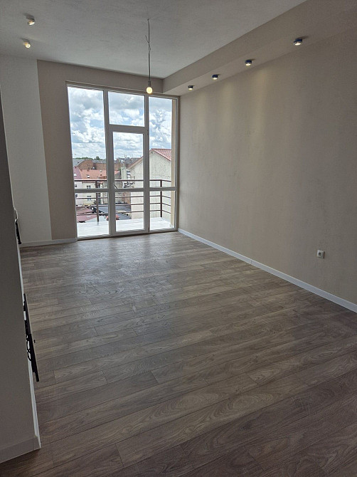 В історичному центрі міста 3х кім.квартира на 4му пов.пл.68м2 ,94100$ Ужгород - зображення 7