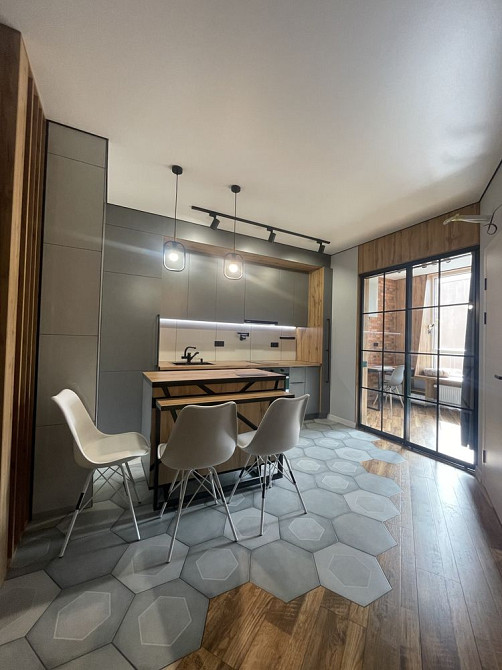 Власник! Дизайнерська Євродвушка + кабінет. Софіївські липки Софіївська Борщагівка - зображення 2