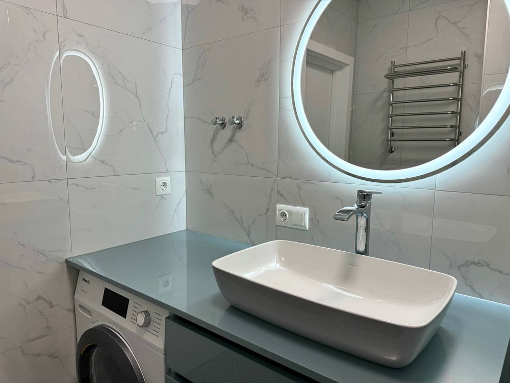 Дизайнерська 2К квартира| Центр Рівне - зображення 8