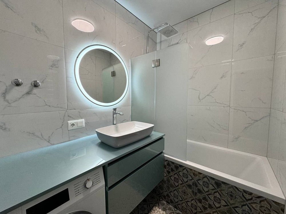 Дизайнерська 2К квартира| Центр Рівне - зображення 7