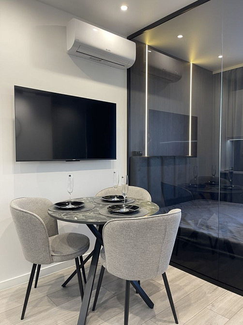 Нова квартира, новий ремонт, біля метро! Киев - изображение 7