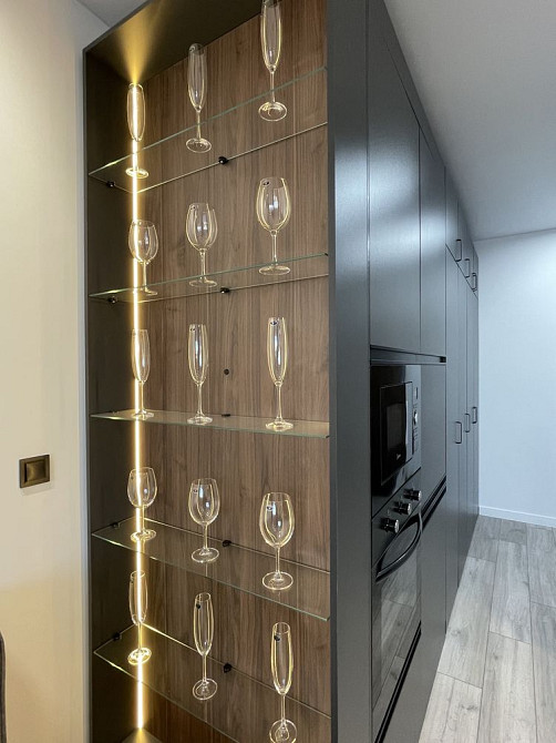 Нова квартира, новий ремонт, біля метро! Киев - изображение 2