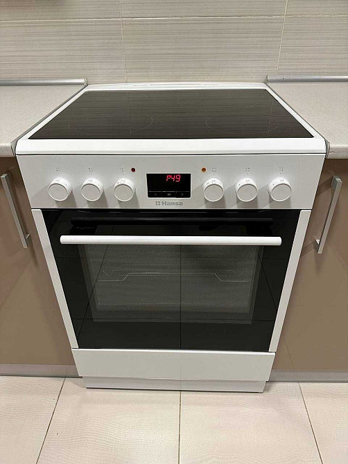 СВОЯ 1 к. 49 кв.м. - метро Нивки 300 метрів, вода та опалення є завжди Киев - изображение 4