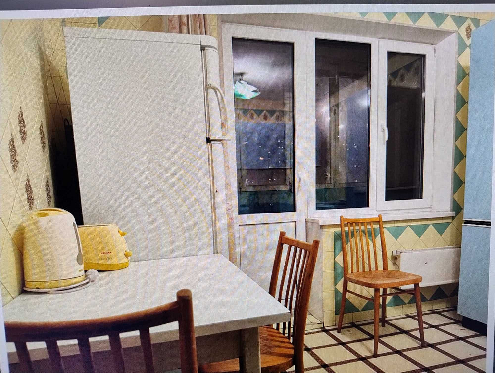 Сдам Кв 3р 70м Зои Гайдай 12/10, Обол. р-н, м.Минская 2/16п 12000грв Киев - изображение 1