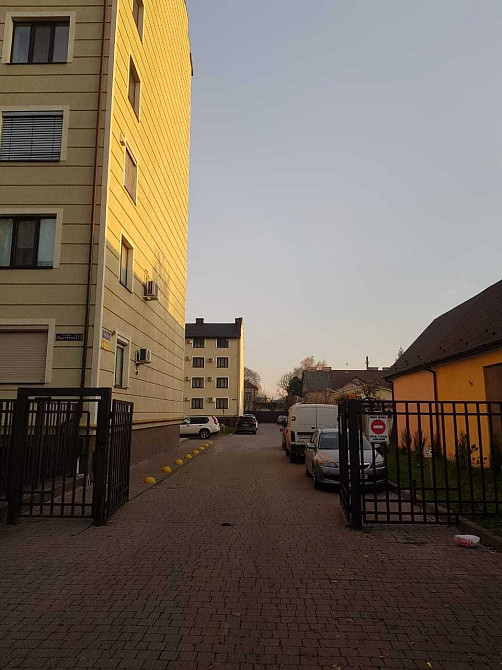 Простора квартира у центрі Ужгород - зображення 2