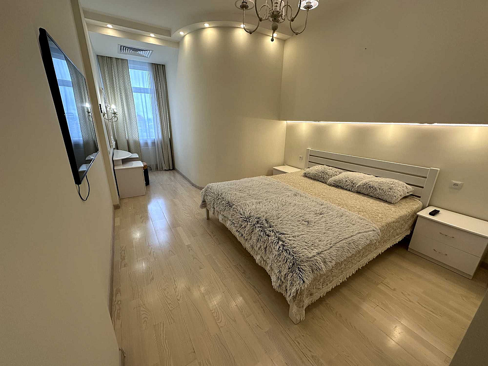 2 к. кв. ЖК "Панорама" Евгения Коновальца 44 А (Бывшая Щорса). Киев - изображение 1