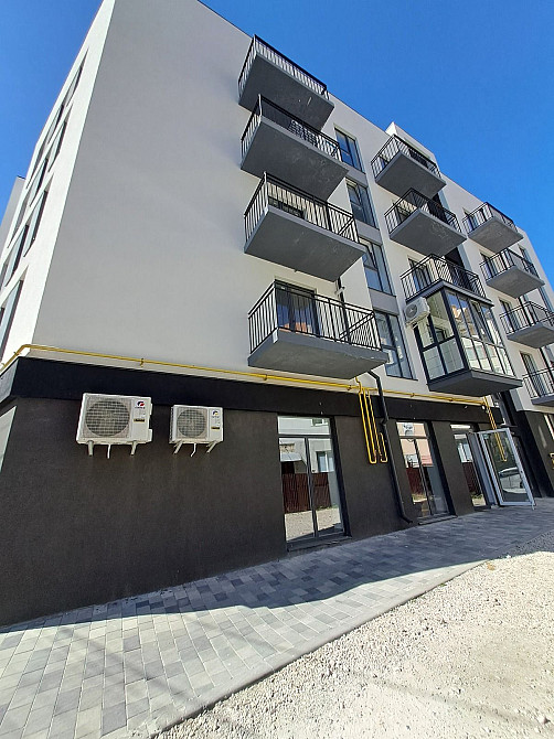 Продається сира 2кім квартира у центрі по вул. Шпитальна Тернополь - изображение 1