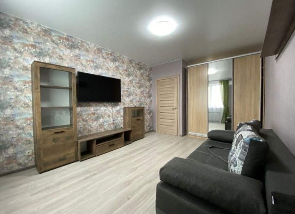 Оренда 2 кімнатної квартири на довготривалий термін Хмельницький - зображення 1